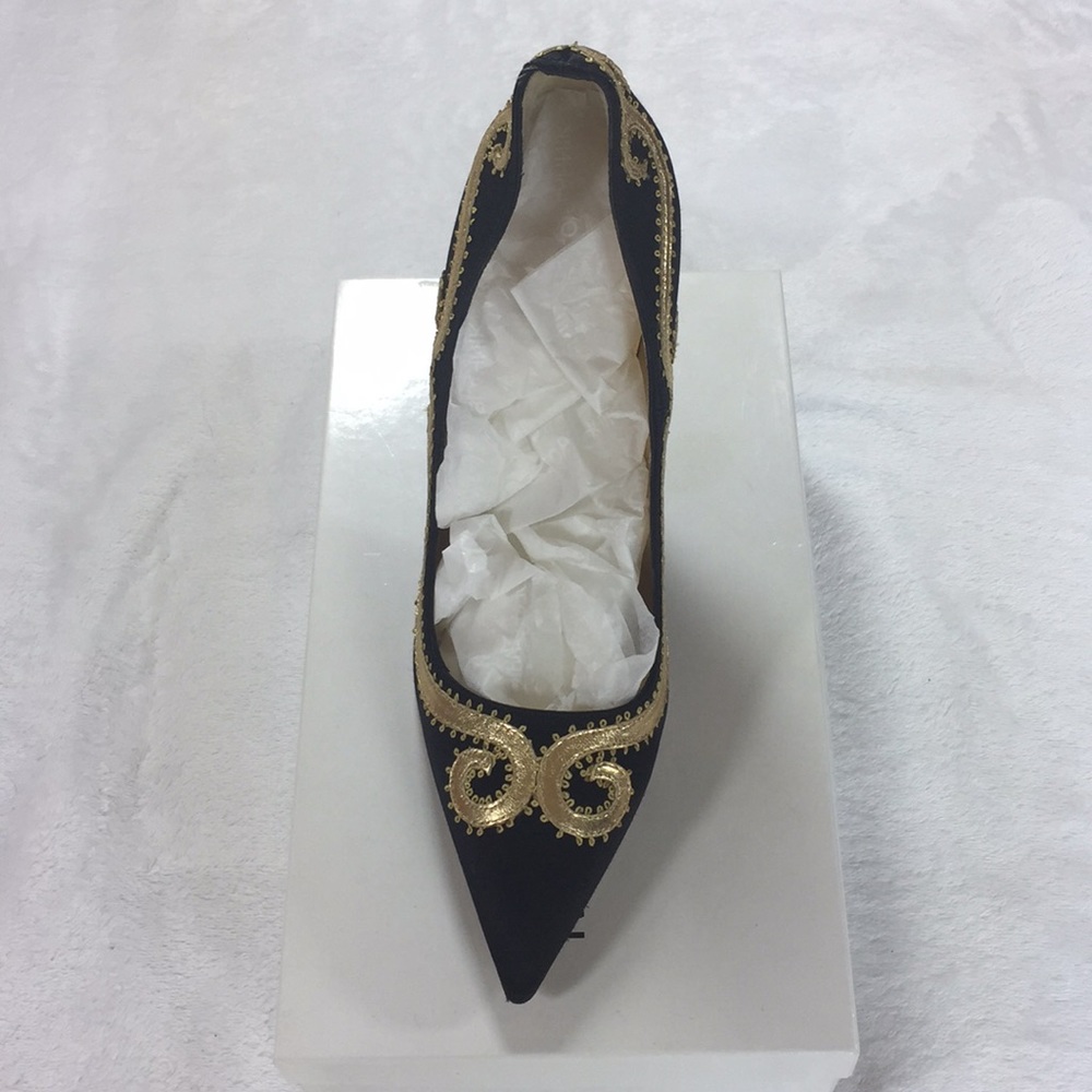 Manolo Blahnik black high heels stilettos beautiful intricate gold trim - Picture 5 of 8